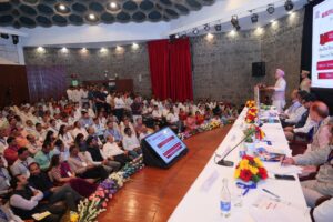 Discussion on Learning from the Indore Model