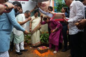 CM Rekha Gupta Lays Foundation Stone for MCD School Building in Delhi