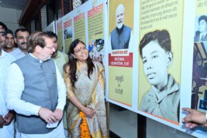 Dr. Archana Gupta and Cabinet Minister Dr. Arvind Sharma Visit PM Modi Exhibition in Gohana