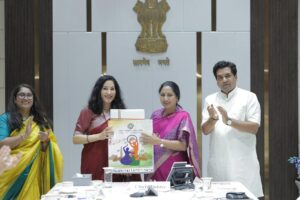 Rekha Gupta announces a global platform for Delhi’s artists